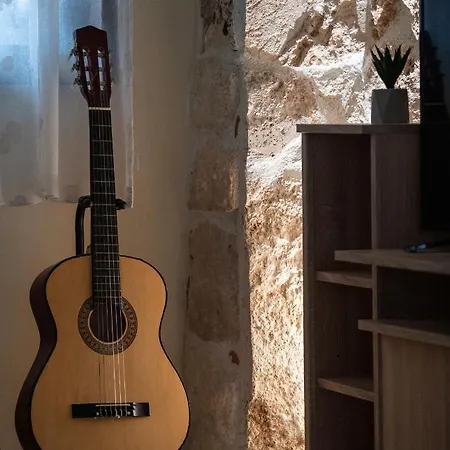 Casa De Piedra